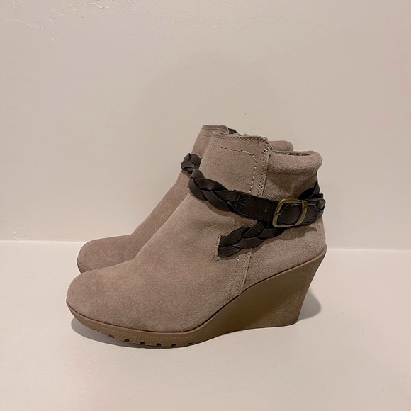 White Mountain Wedge Suede Bootie - Picture 1 of 7